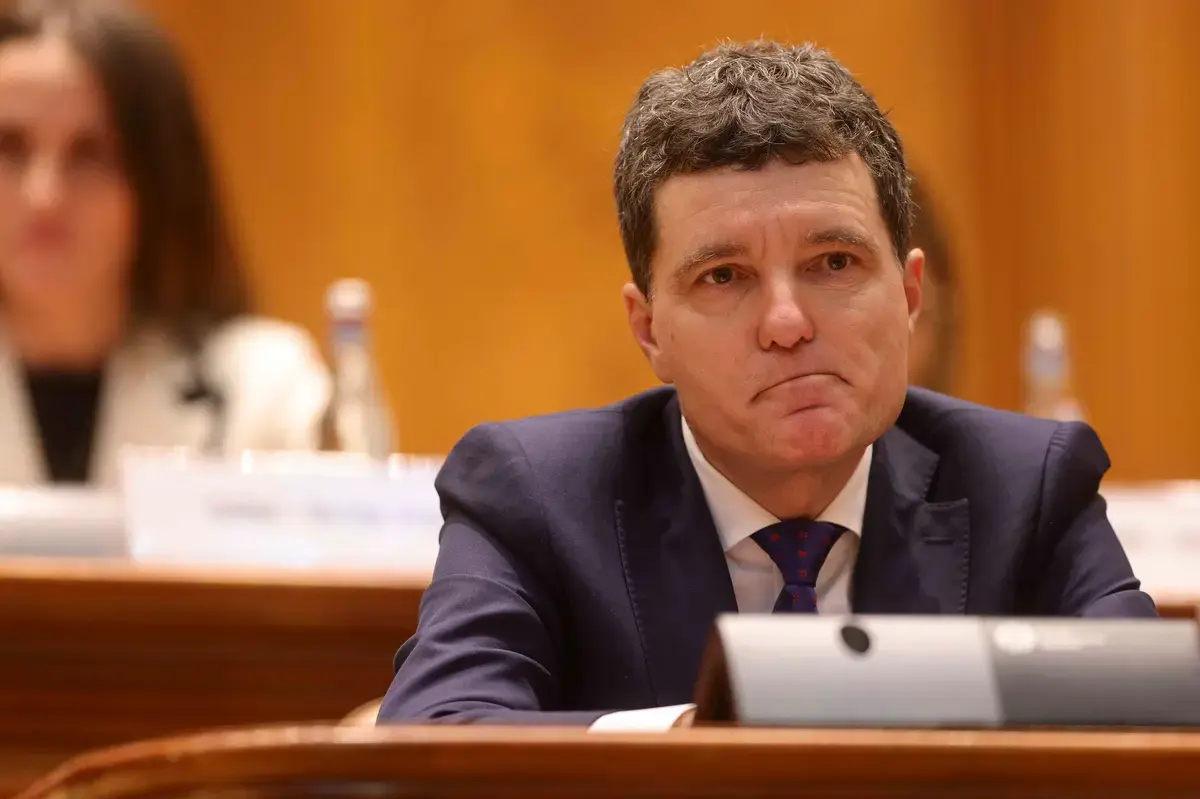 AUR cere suspendarea lui Nicușor Dan și alegeri anticipate, boicot în Parlament