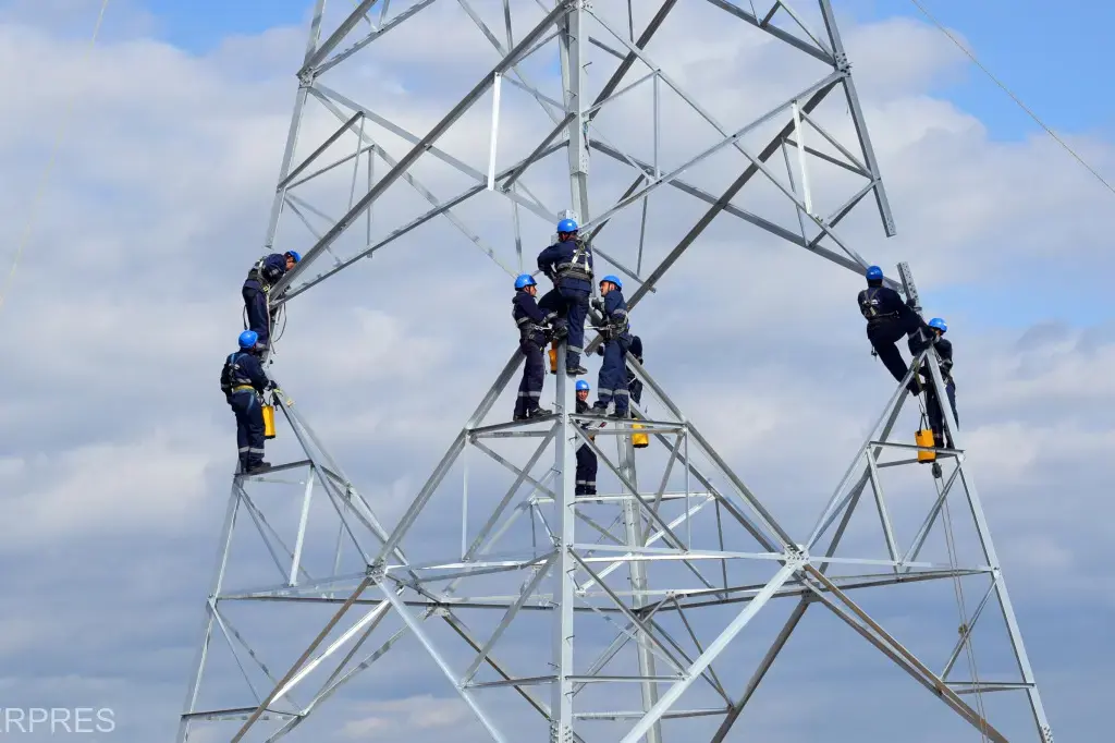 Guvernul aprobă noi recrutări în sectorul energetic