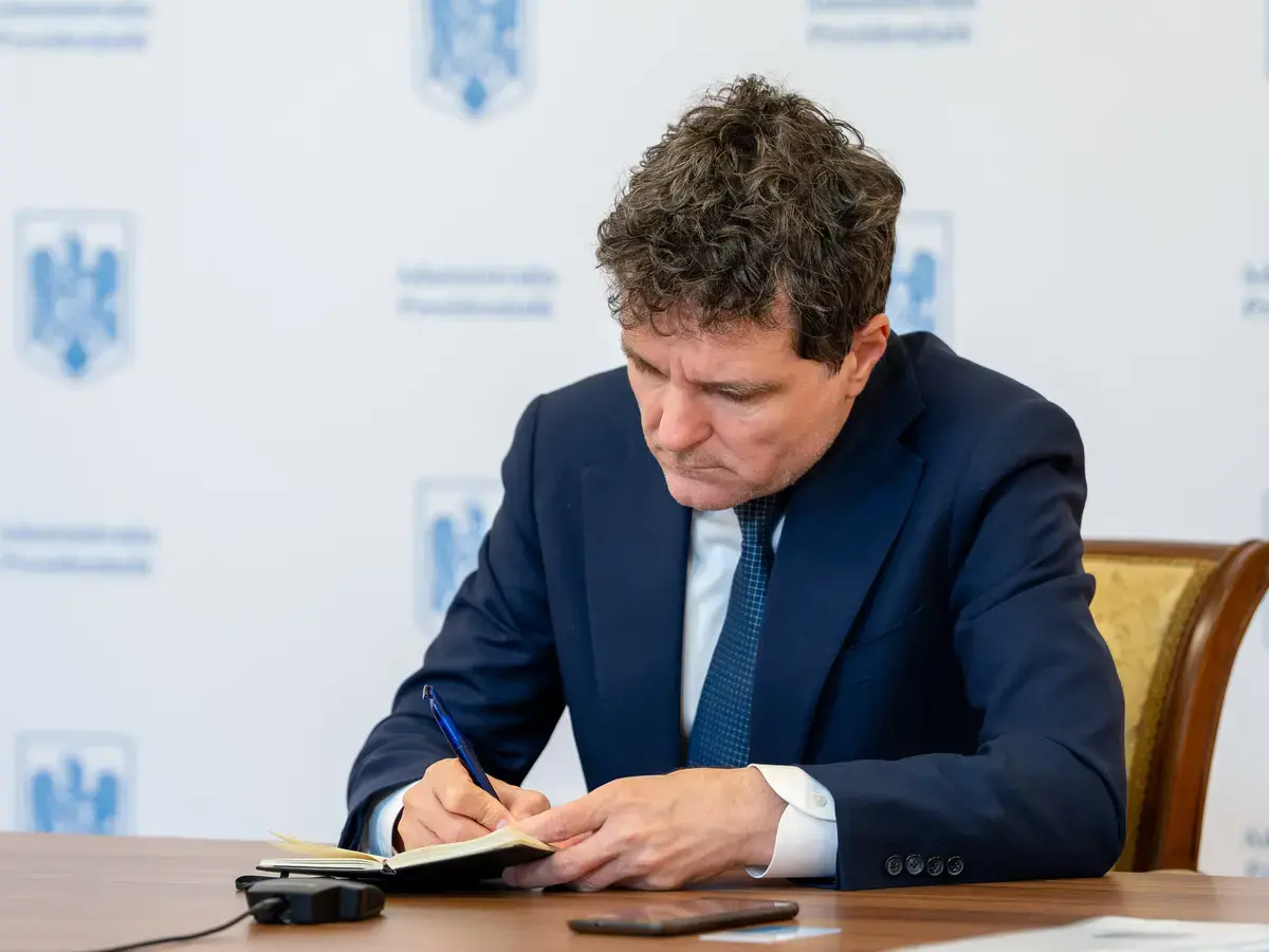 Lupta democrației românești continuă sub presiunea lui Nicușor Dan