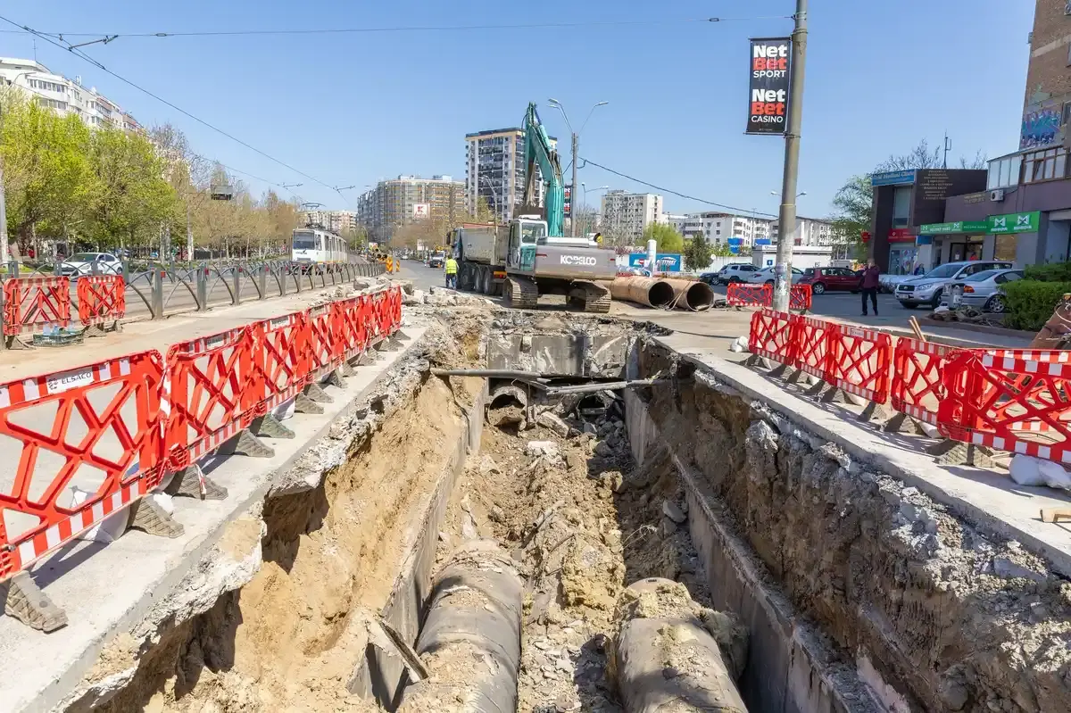 Mii de bucureșteni, fără apă caldă în iulie: Primăria anunță lucrări ample