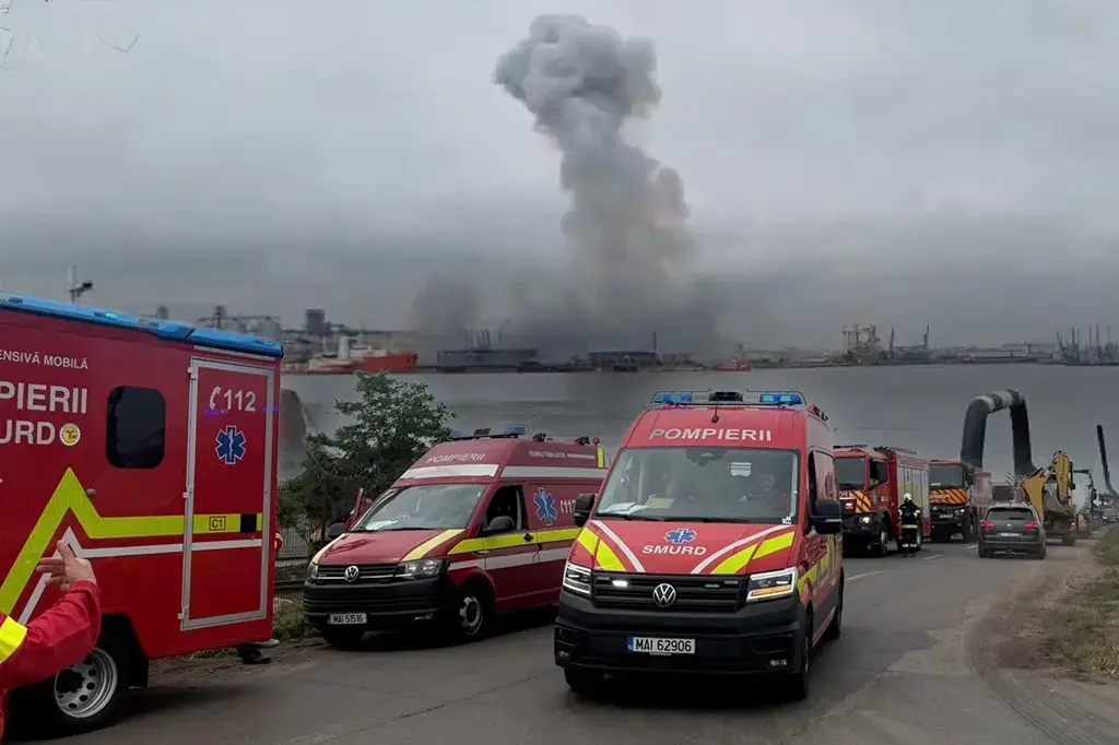 Sute de turiști evacuați de pe litoralul Mării Negre din cauza unei amenințări