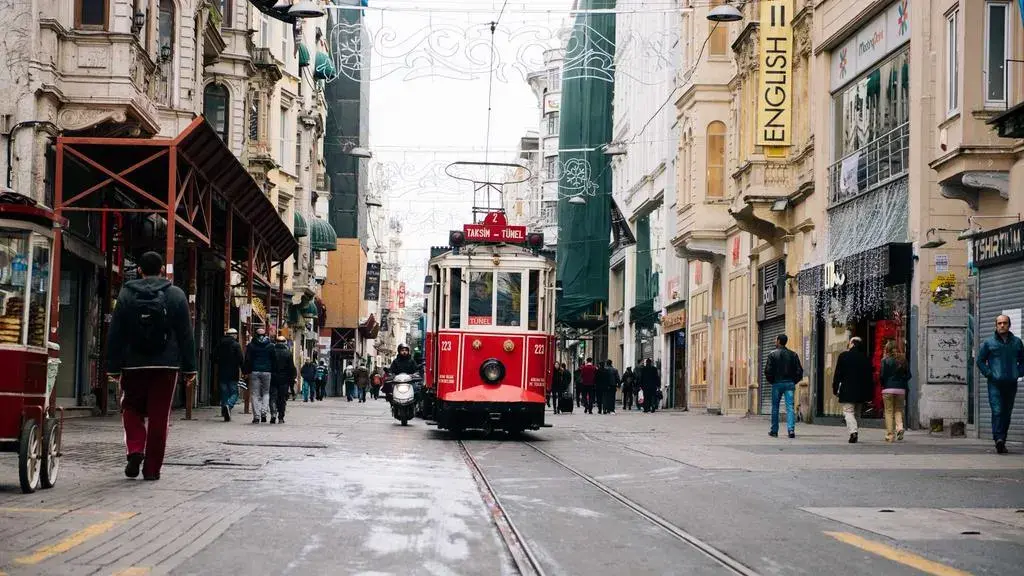 Concurs pentru tineri inventatori din România la Bursa SAB 2026 cu premiu de 5.000 euro
