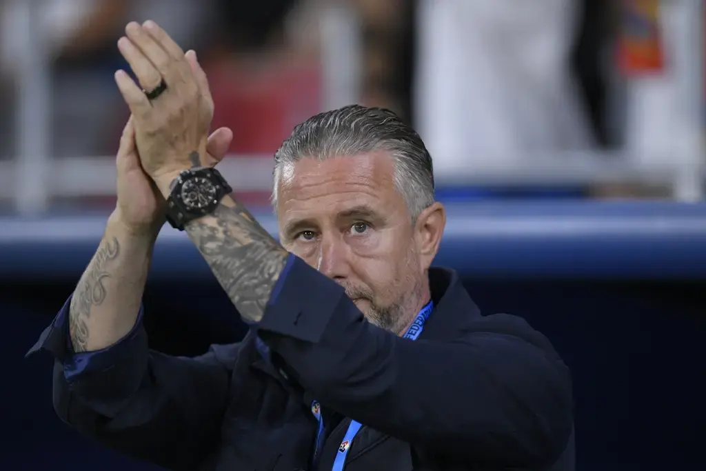 Dan Petrescu: Reghecampf, singura variantă logică pentru FCSB