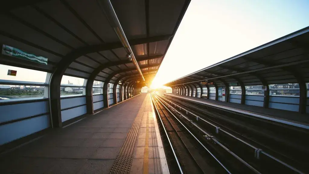Drone rusești au lovit un tren și un camion lângă granița cu Polonia
