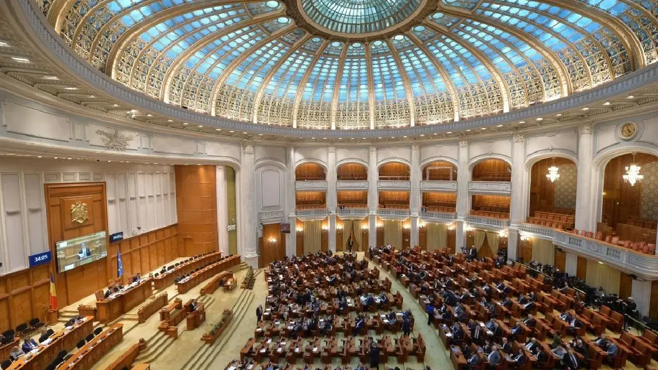 PNL votează eliminarea pensiilor speciale pentru aleșii locali