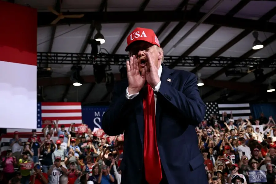 Între ciocan și nicovală: Amenințările lui Trump și „naționalizările” lui Putin declanșează noul război hibrid